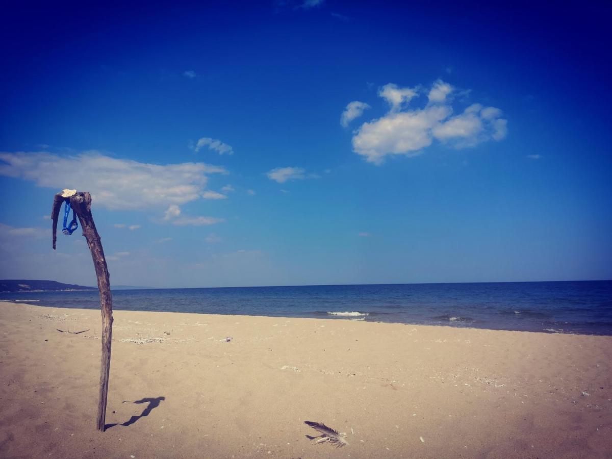 Weisser Schwan Белият Лебед Shkorpilovtsi Esterno foto